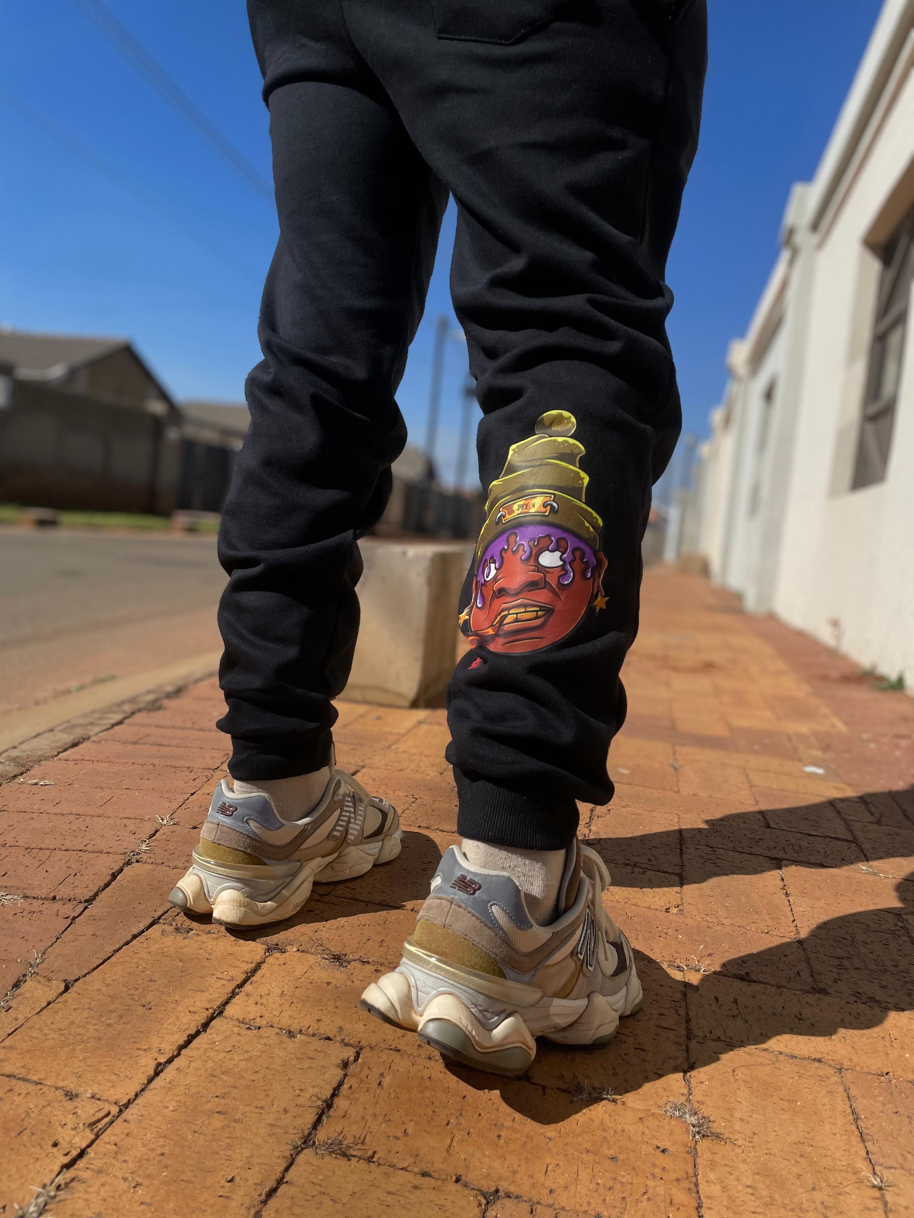 JANE 4 Sweatpants Hover